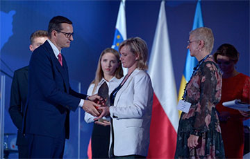 Анжелике Борис и Анджею Почобуту присуждена Полонийная премия
