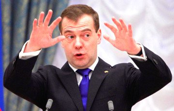Медведев одобрил обмен данными о «невыездных» гражданах с Беларусью