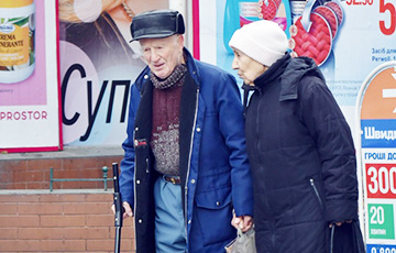 Правительство Украины увеличило пенсии людям старше 80 лет
