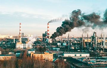 Bloomberg: Нефтепереработка в Московии упала до 10-месячного минимума