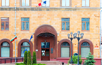 В Минске назвали объяснения посольства Франции «отпиской»