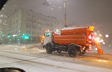 В Гродно — сильный снегопад и 10-балльные пробки