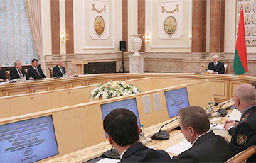 Лукашенко о поддержке бизнеса: Никто никому ничего не даст