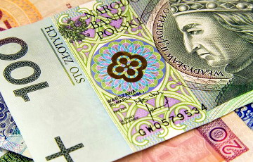 Минимальную зарплату в Польше подняли до 515 долларов