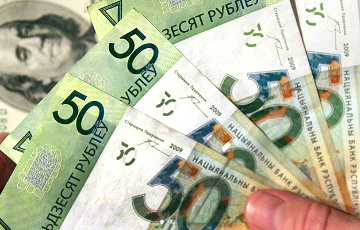 Экономист: Белорусы разочаровались не в рубле, а в системе
