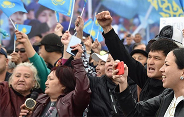 В Казахстане продолжаются мирные акции протеста