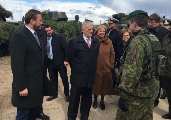 Министры обороны стран Балтии обсудили с главой Пентагона российско-белорусские учения «Запад»