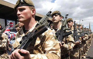 Британия направит в Польшу военный контингент