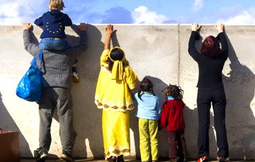 Федерика Могерини: Миграционный кризис - испытание ЕС на ценности