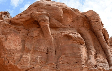 Установлены авторы загадочных рельефов в Аравии