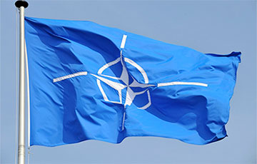 Столтенберг: НАТО защитит Турцию с воздуха