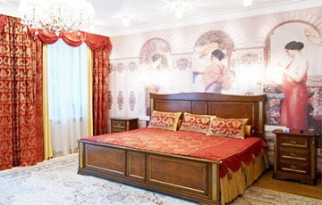 В Минске в доме для «партийной элиты» продается квартира, похожая на кабинет чиновника