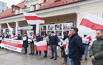 В Белостоке призвали признать Лукашенко террористом