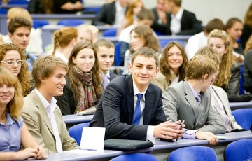 Сколько стоит иностранцу учиться в Беларуси?