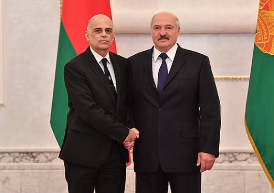 Лукашенко принял верительные грамоты послов девяти государств