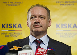 Президент Словакии также отказался ехать в Москву на 9 мая