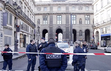 Выходец из РФ напал с ножом на прохожих в центре Парижа