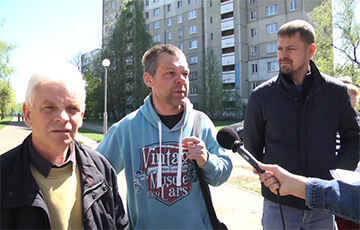 Жители Минска оставили работу и вышли на стихийный митинг