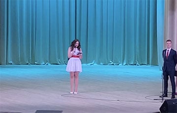 Художница Ольга Якубовская посвятила картину студентке юрфака, выступившей со смелой речью
