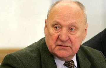 Мечислав Гриб: Лукашенко еще в 1994 году просил дать ему законодательные полномочия