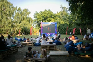 VOKA покажет культовые фильмы в белорусской озвучке на фестивале Vulitsa Ezha