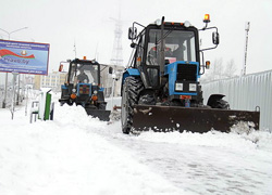 ГАИ просит водителей не мешать работе снегоуборочной техники