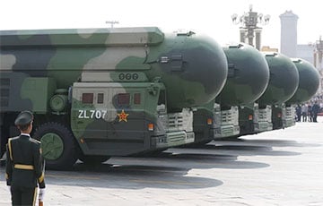 Китай разместит сотни ядерных ракет вблизи границы с Россией