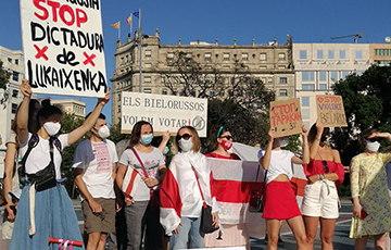 Акция солидарности с белорусами прошла в Каталонии