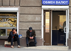 Белорусы в ожидании очередной девальвации
