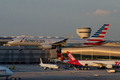 В США из-за сильной турбулентности пострадали пять пассажиров самолета