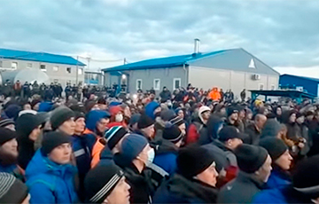 Бунт на «73-м километре»: российские вахтовики перекрыли дороги