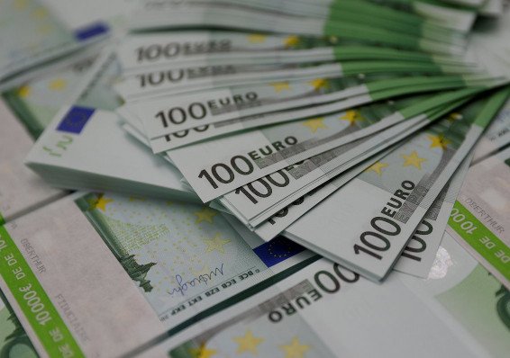 Беларусь просит взаймы 140 миллионов евро у Всемирного банка и ЕИБ для борьбы с COVID-19