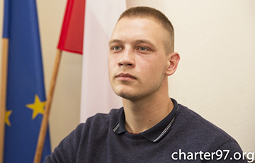 Фотофакт: Белорусский доброволец с украинскими орденами и медалями