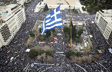 В Афинах на акцию протеста вышли сотни тысяч человек