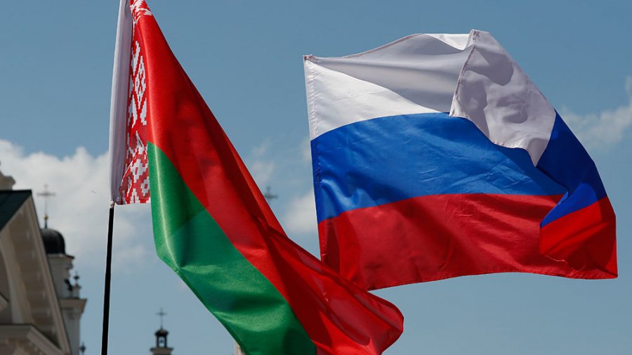 Лукашенко опасается &quot;перенапрячь&quot; ситуацию в Беларуси форсированием интеграции с Россией