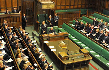 В парламент Британии внесли поправку об отсрочке Brexit