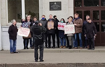В Минске историки вышли на протест