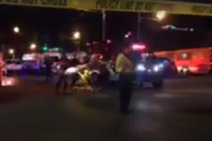 Автомобиль врезался в толпу в Новом Орлеане