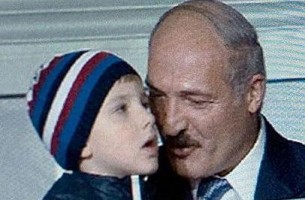 Куда Коля Лукашенко пошел в первый класс?