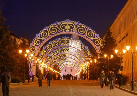 Белорусская компания украсила к Новому году Казанский Кремль