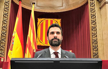 Спикер парламента Каталонии призвал создать «широкий демократический фронт»