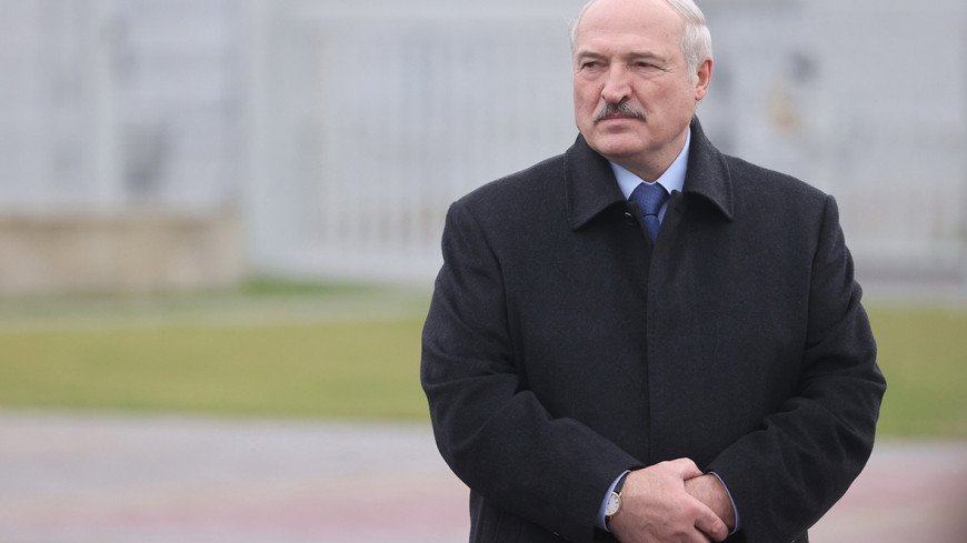 Лукашенко расширил права своих представителей