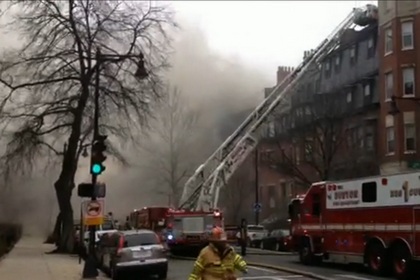 При пожаре в Бостоне погибли двое спасателей