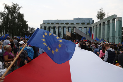 ЕС запустил санкционную процедуру из-за судебной реформы в Польше