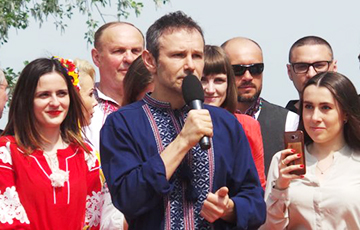 Фотофакт: Как Вакарчук представлял «первую пятерку» своей партии