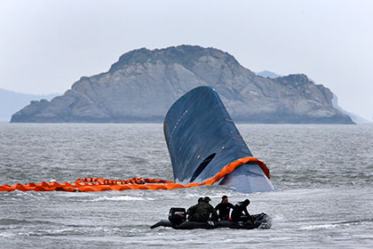 СМИ опубликовали переговоры экипажа затонувшего южнокорейского парома