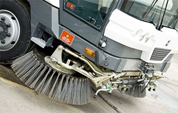 Академия наук Беларуси изобретает машину для уборки тротуаров