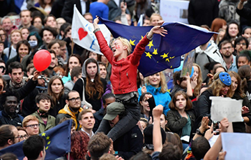Опрос: 78% европейцев довольны тем, что живут в ЕС
