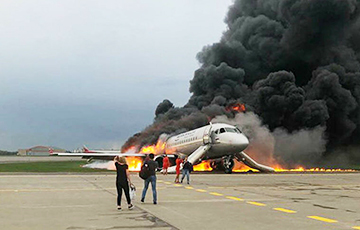 Пилот сгоревшего в Шереметьево самолета рассказал, что случилось на борту