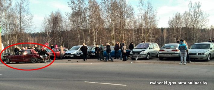 В Минске водитель Ford протаранил пять авто и убежал